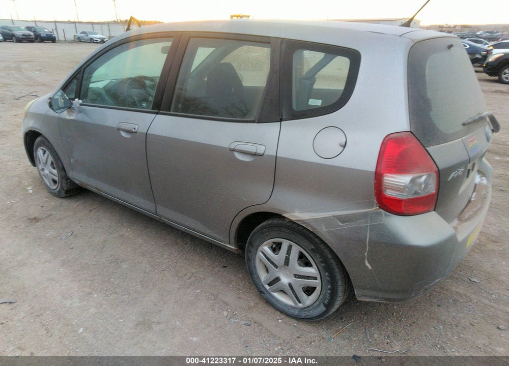 2007 HONDA FIT VIN: JHMGD38467S043413