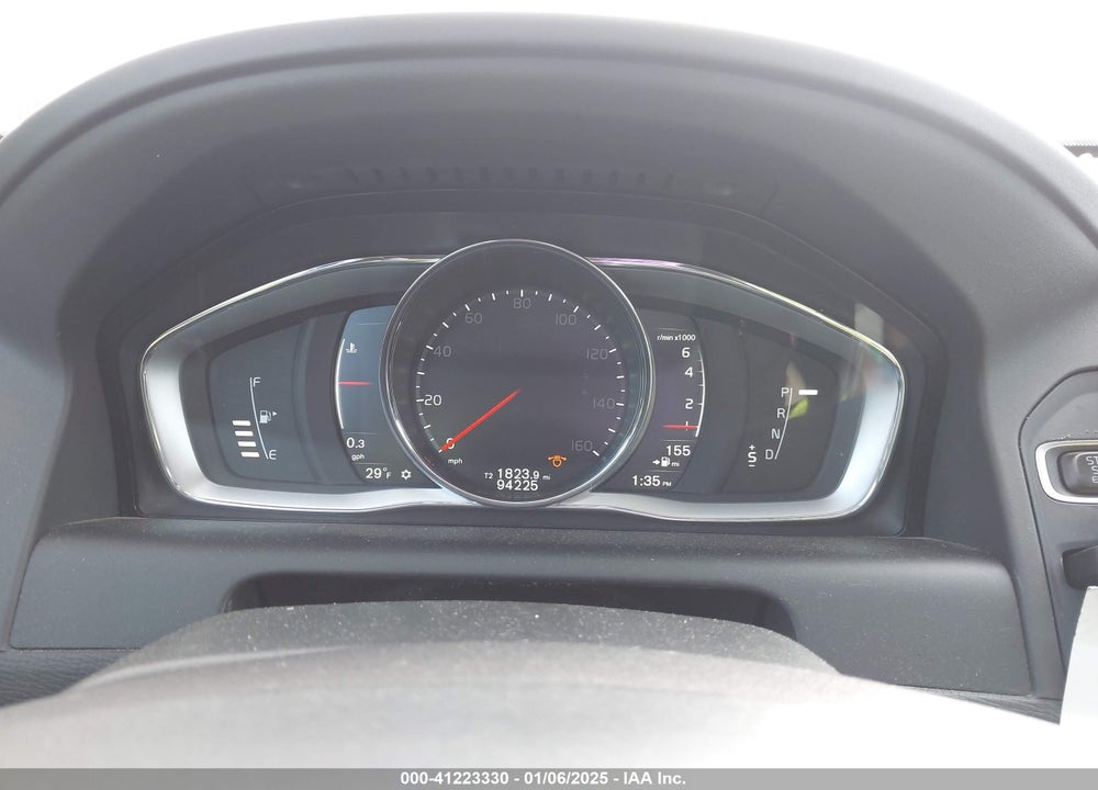 2017 VOLVO XC60 T5 INSCRIPTION VIN: YV440MRU3H2130429