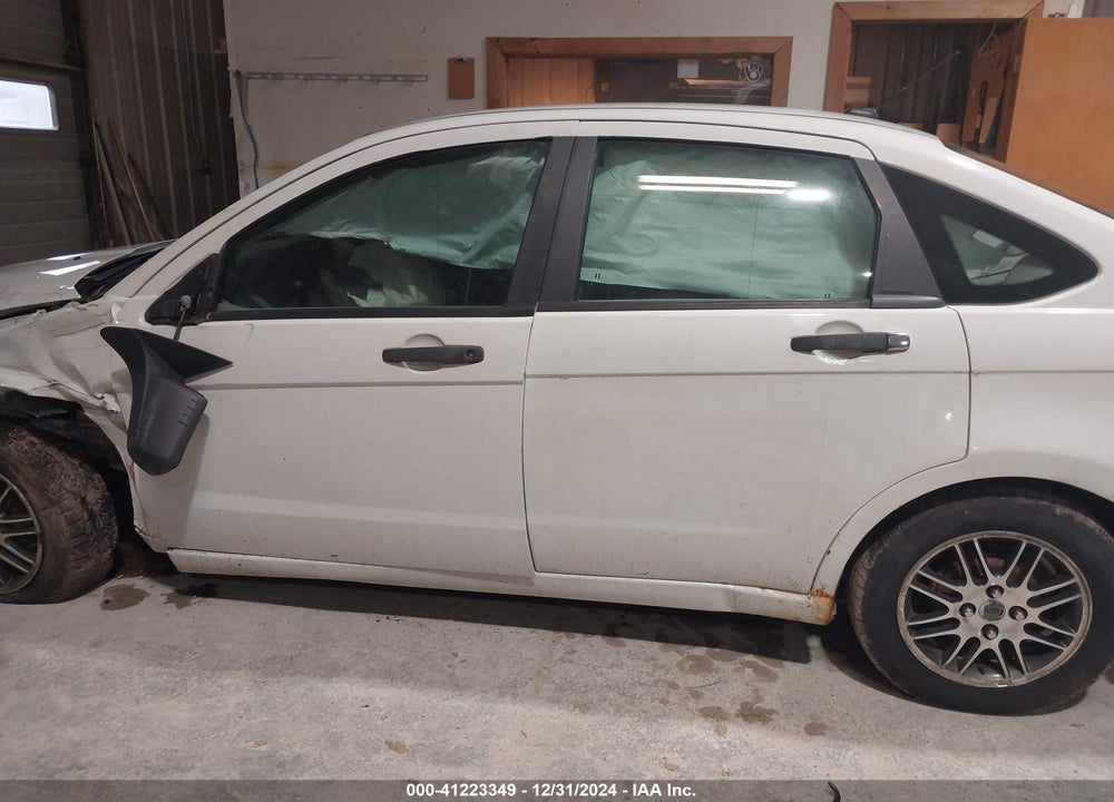 2010 FORD FOCUS SE VIN: 1FAHP3FN0AW121375