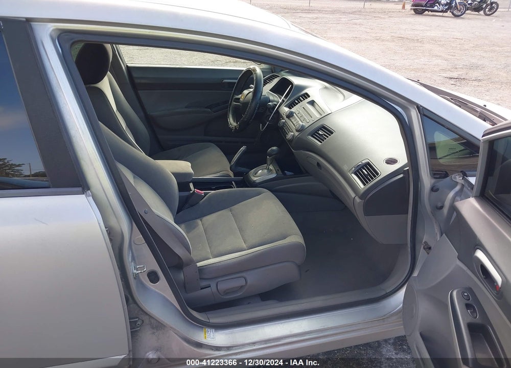 2008 HONDA CIVIC LX VIN: 1HGFA16558L075983