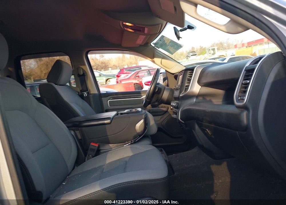 2020 RAM 1500 BIG HORN 4X4 6'4 BOX VIN: 1C6SRFBT1LN343293