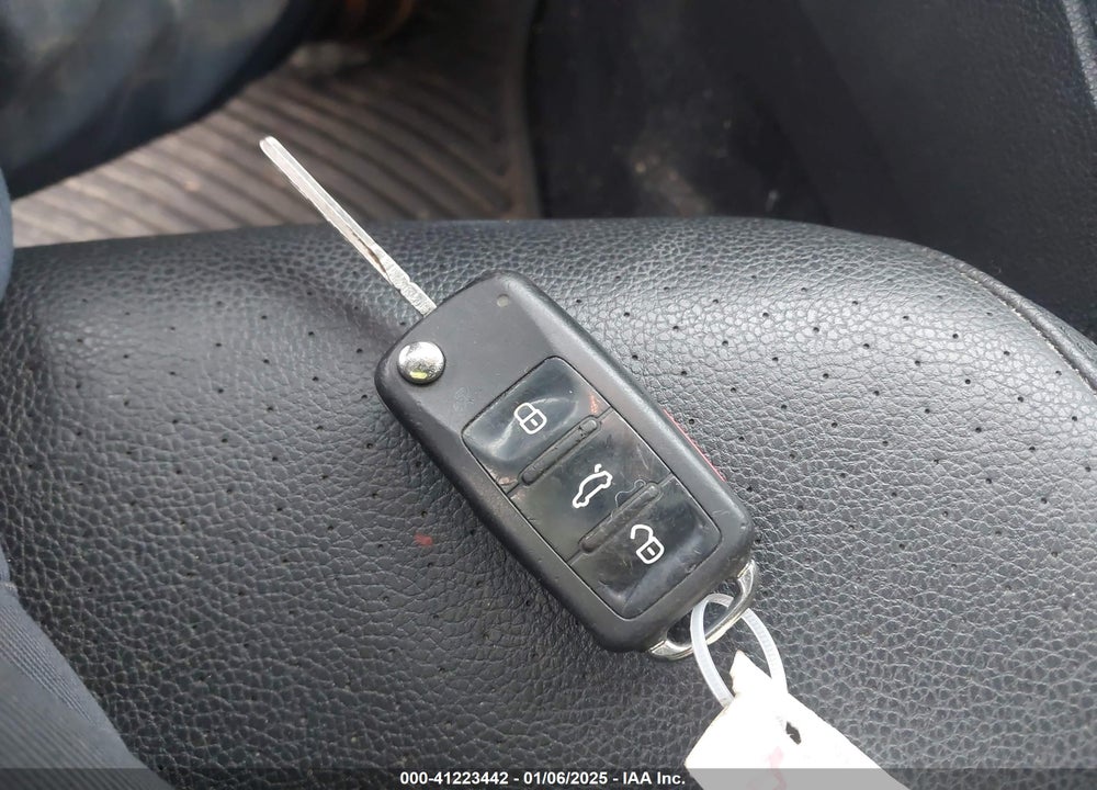 2013 VOLKSWAGEN JETTA 2.5L SE VIN: 3VWDP7AJ0DM365730