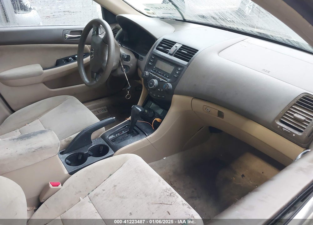 2004 HONDA ACCORD 2.4 LX VIN: 1HGCM563X4A072809