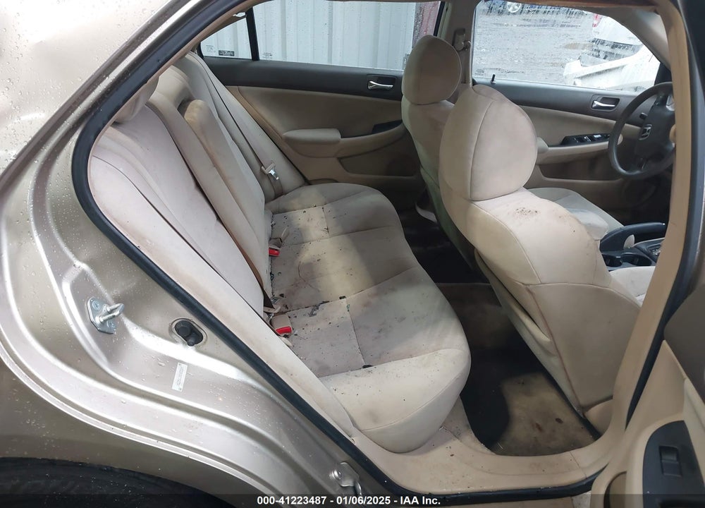 2004 HONDA ACCORD 2.4 LX VIN: 1HGCM563X4A072809