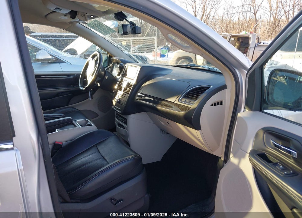 2012 CHRYSLER TOWN & COUNTRY TOURING-L VIN: 2C4RC1CG4CR125509