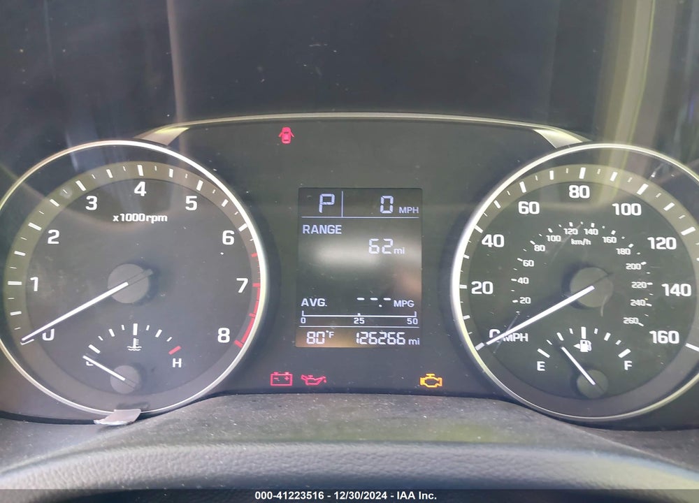 2017 HYUNDAI ELANTRA VIN: 5NPD74LF0HH125616