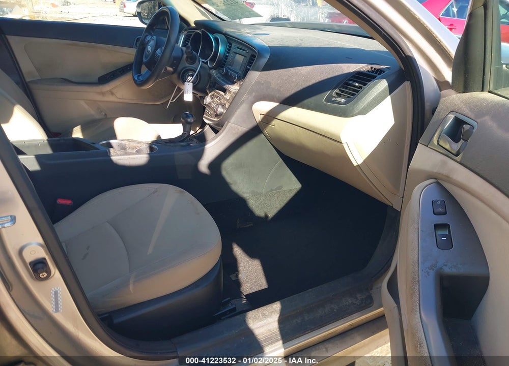 2015 KIA OPTIMA VIN: KNAGM4A7XF5576919