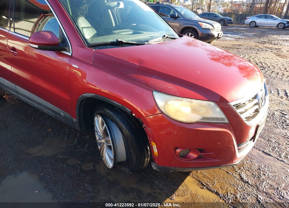 2010 VOLKSWAGEN TIGUAN WOLFSBURG EDITION VIN: WVGAV7AX4AW001754