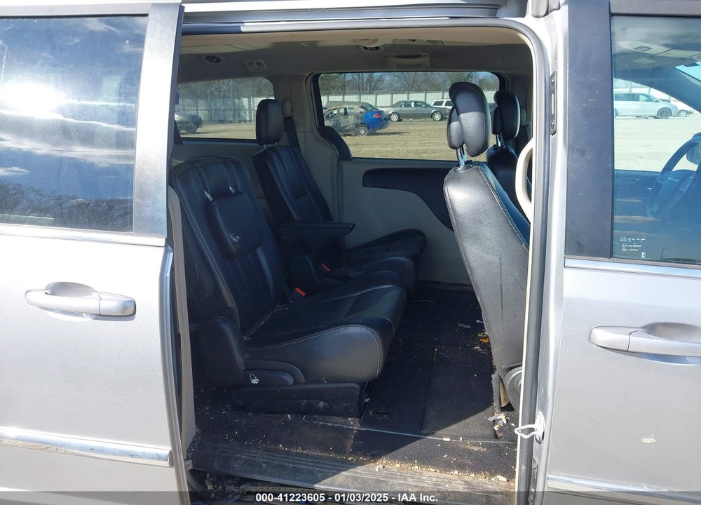 2014 CHRYSLER TOWN & COUNTRY TOURING VIN: 2C4RC1BG5ER439593