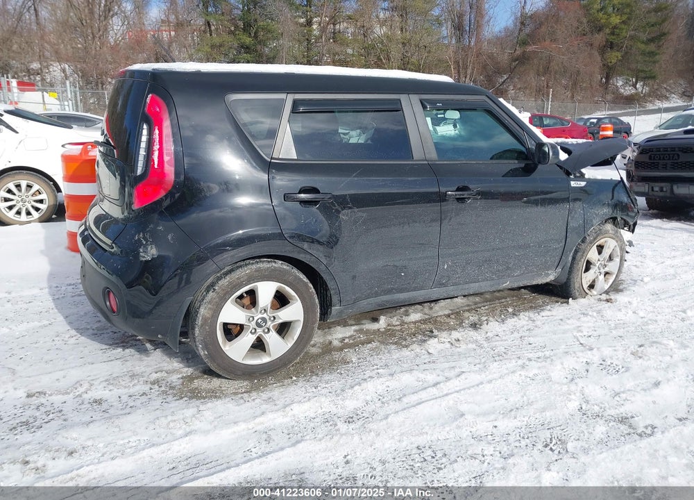 2017 KIA SOUL VIN: KNDJN2A21H7425697