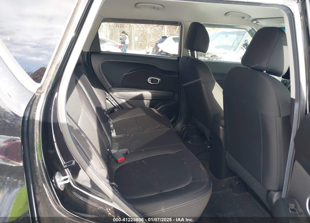 2017 KIA SOUL VIN: KNDJN2A21H7425697