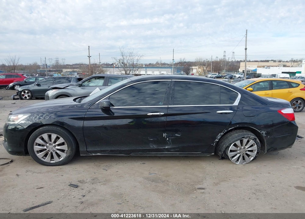 2015 HONDA ACCORD VIN: 1HGCR3F83FA006767