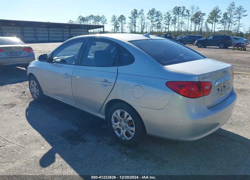 2010 HYUNDAI ELANTRA VIN: KMHDU4ADXAU841585