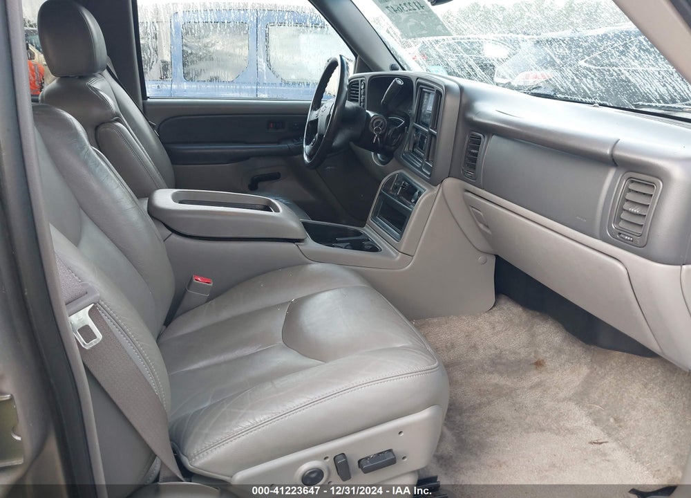2003 CHEVROLET SUBURBAN 1500 LT VIN: 3GNFK16T93G215251
