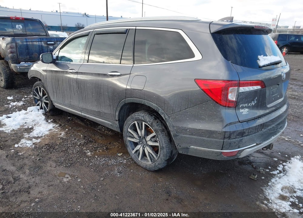 2019 HONDA PILOT TOURING VIN: 5FNYF6H93KB060933