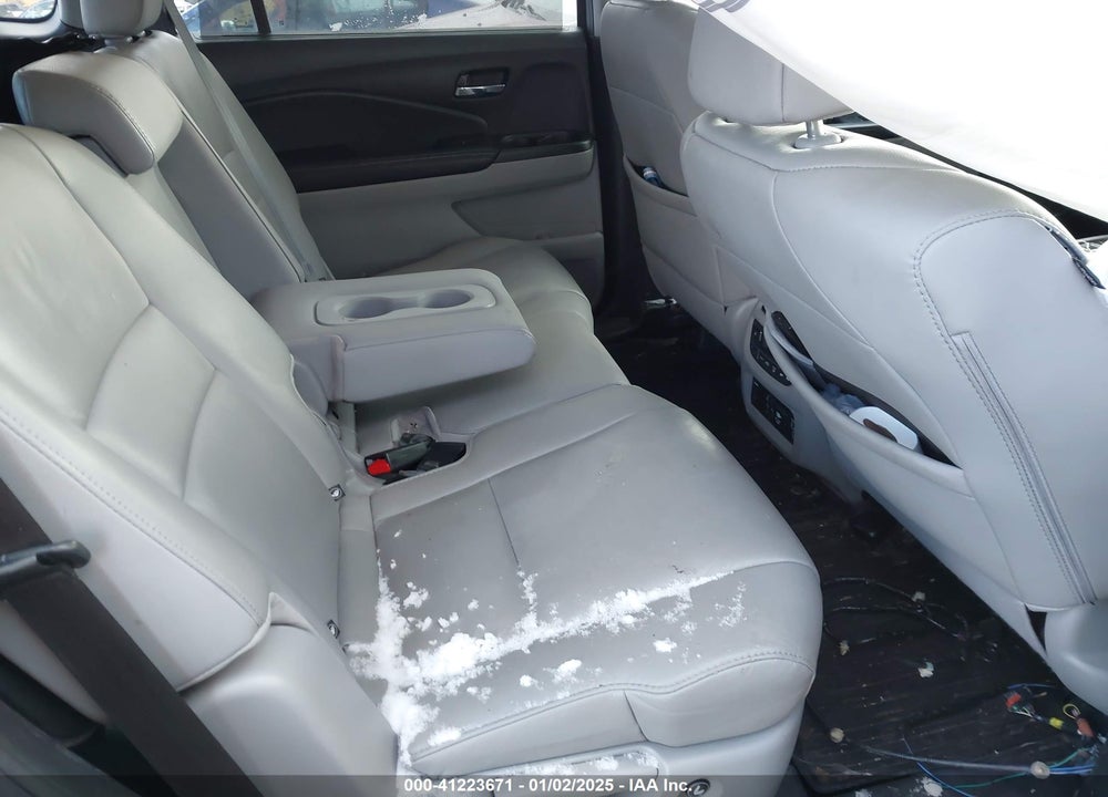 2019 HONDA PILOT TOURING VIN: 5FNYF6H93KB060933