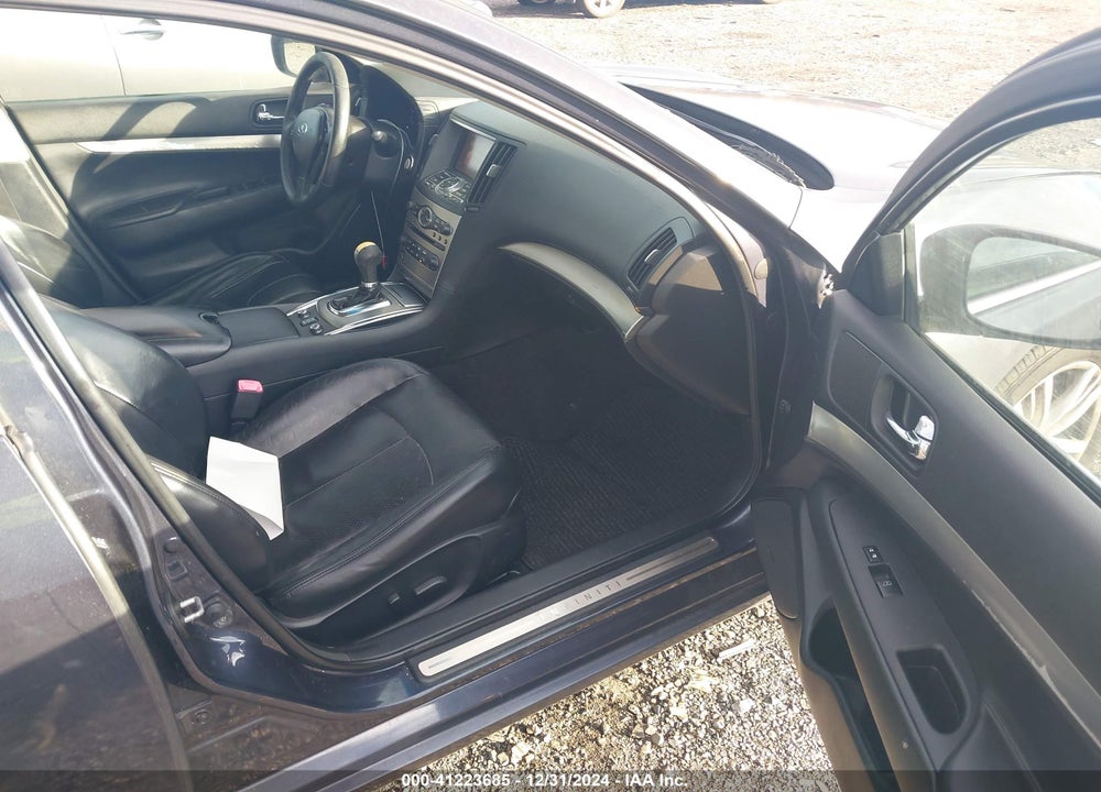 2011 INFINITI G37X VIN: JN1CV6AR4BM353726