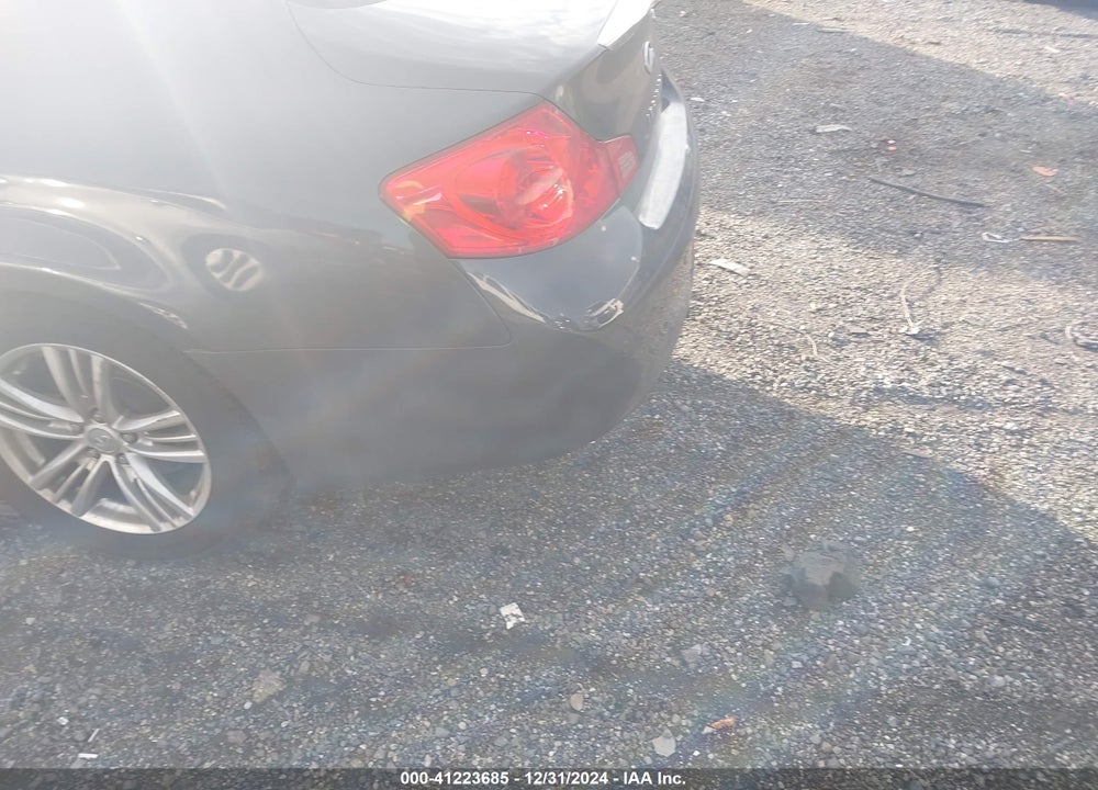 2011 INFINITI G37X VIN: JN1CV6AR4BM353726