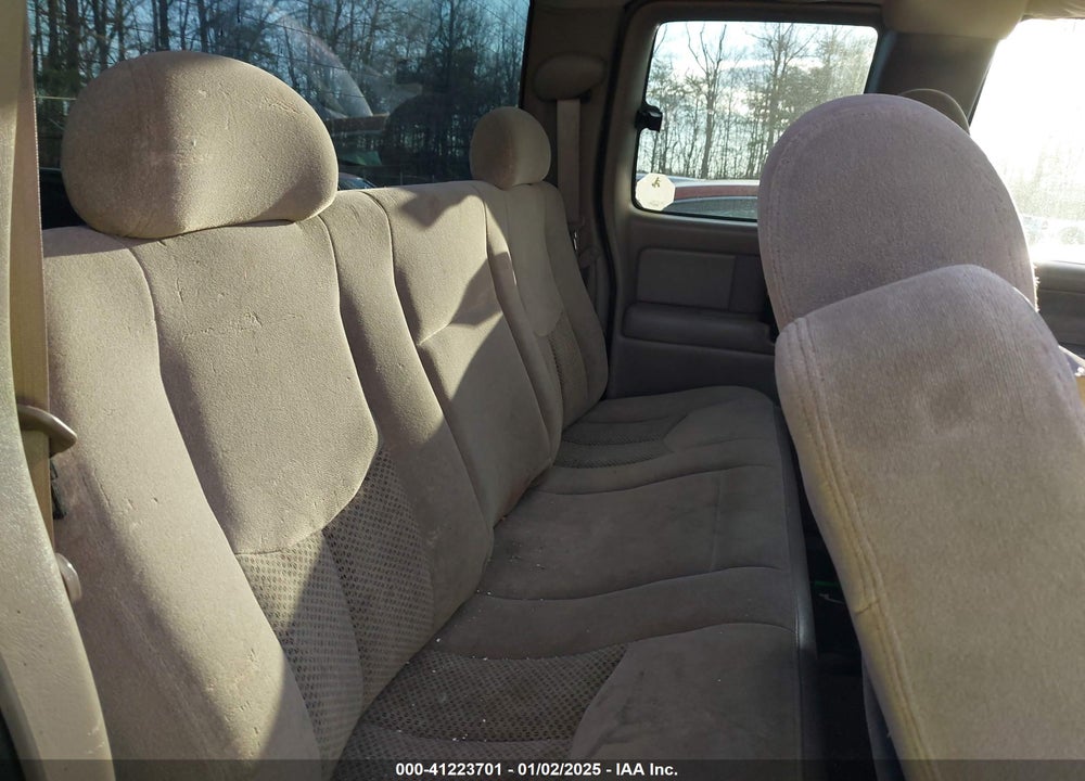2003 CHEVROLET SILVERADO 1500 LS VIN: 2GCEK19T031274312