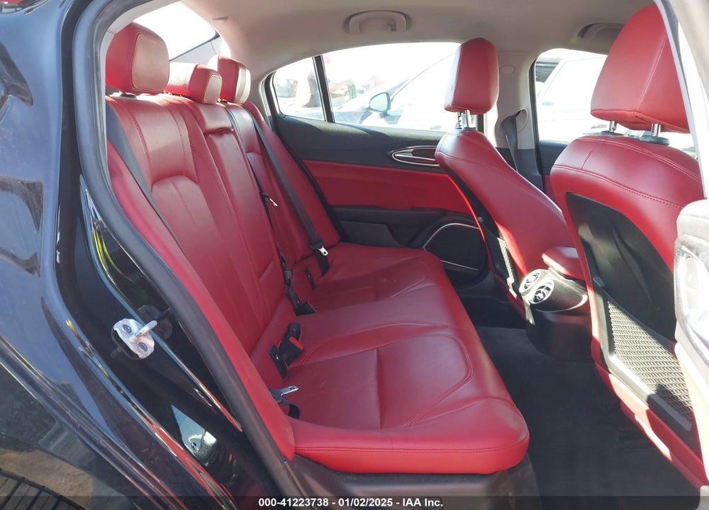 2020 ALFA ROMEO GIULIA RWD VIN: ZARFAMAN9L7633946