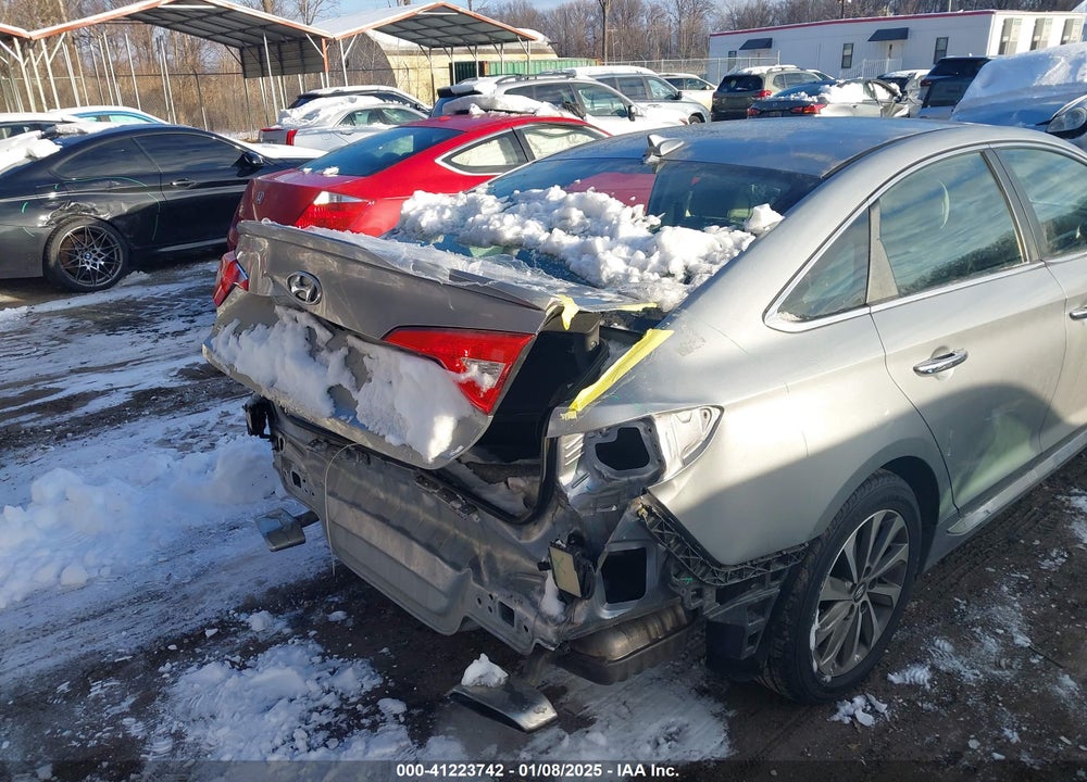 2015 HYUNDAI SONATA VIN: 5NPE34AF7FH169287