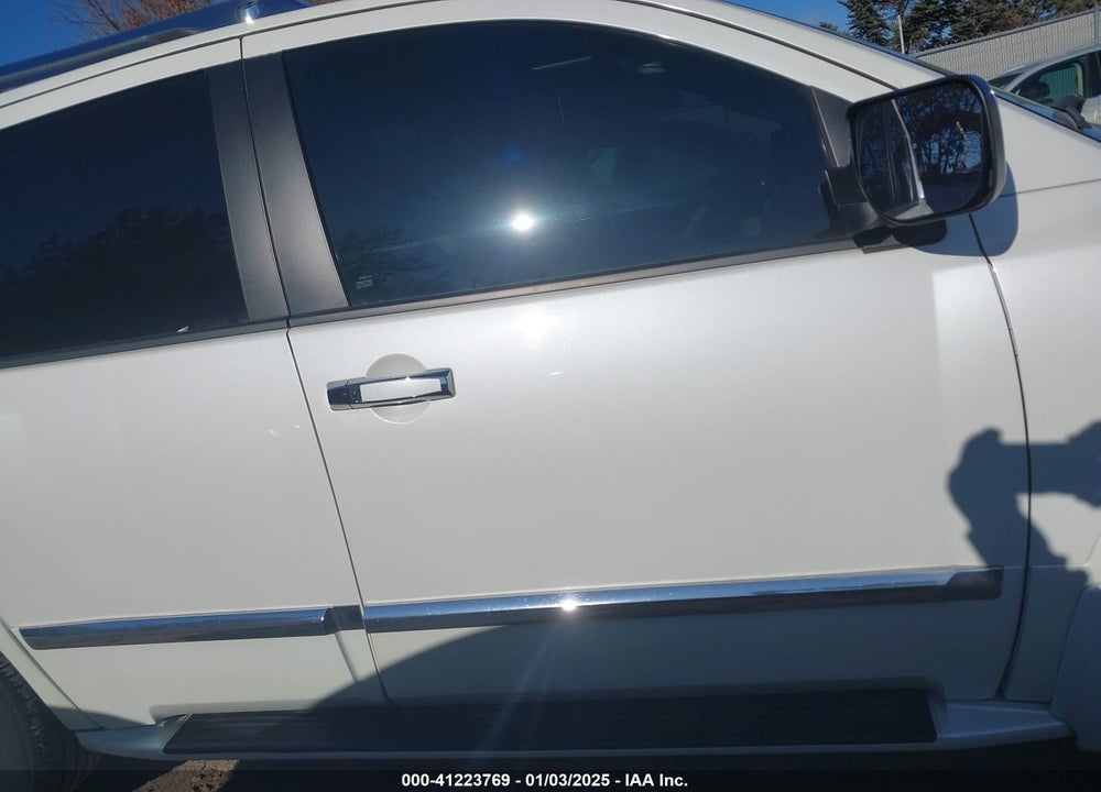 2010 INFINITI QX56 VIN: 5N3ZA0NE5AN903471