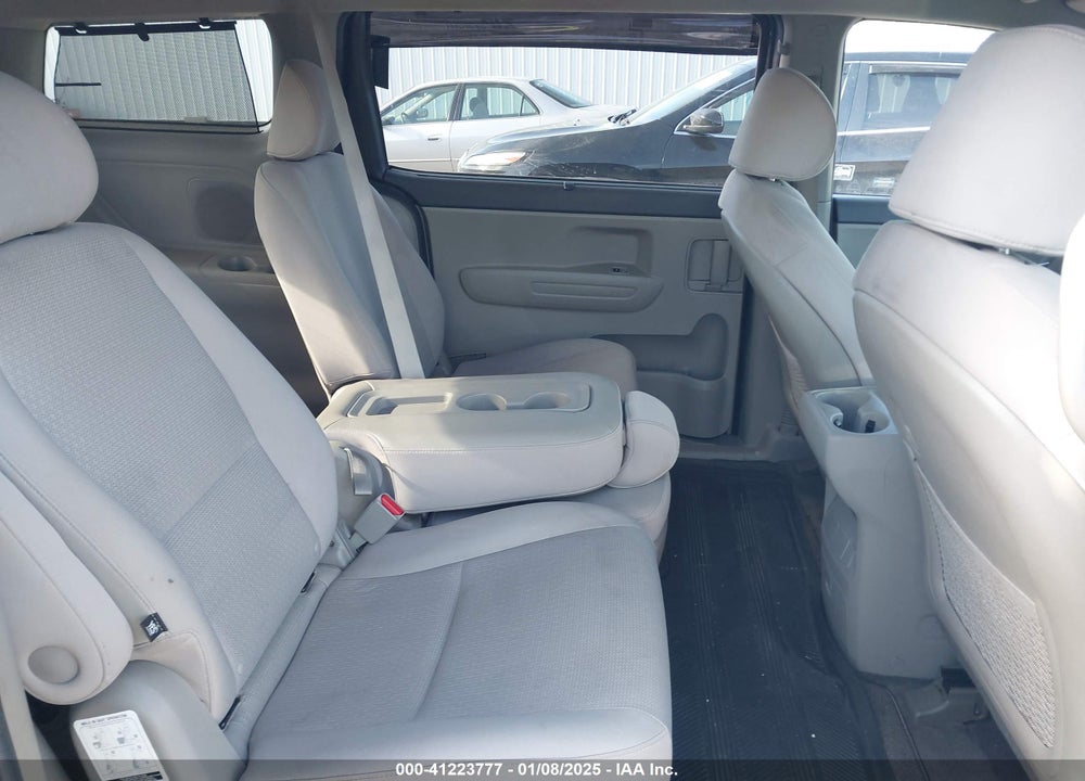 2016 KIA SEDONA LX VIN: KNDMB5C14G6082416