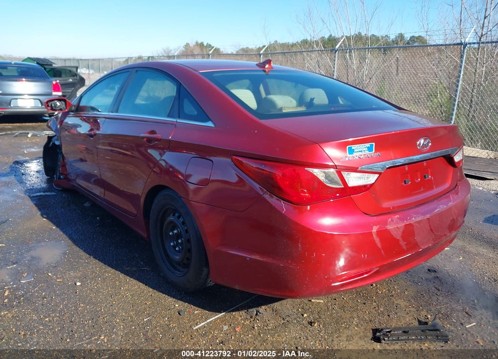 2012 HYUNDAI SONATA GLS VIN: 5NPEB4AC3CH469266