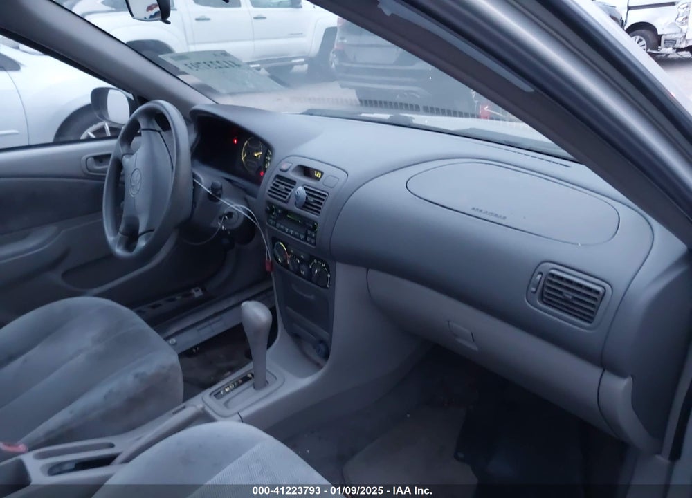 2002 TOYOTA COROLLA CE VIN: 2T1BR12E92C528111