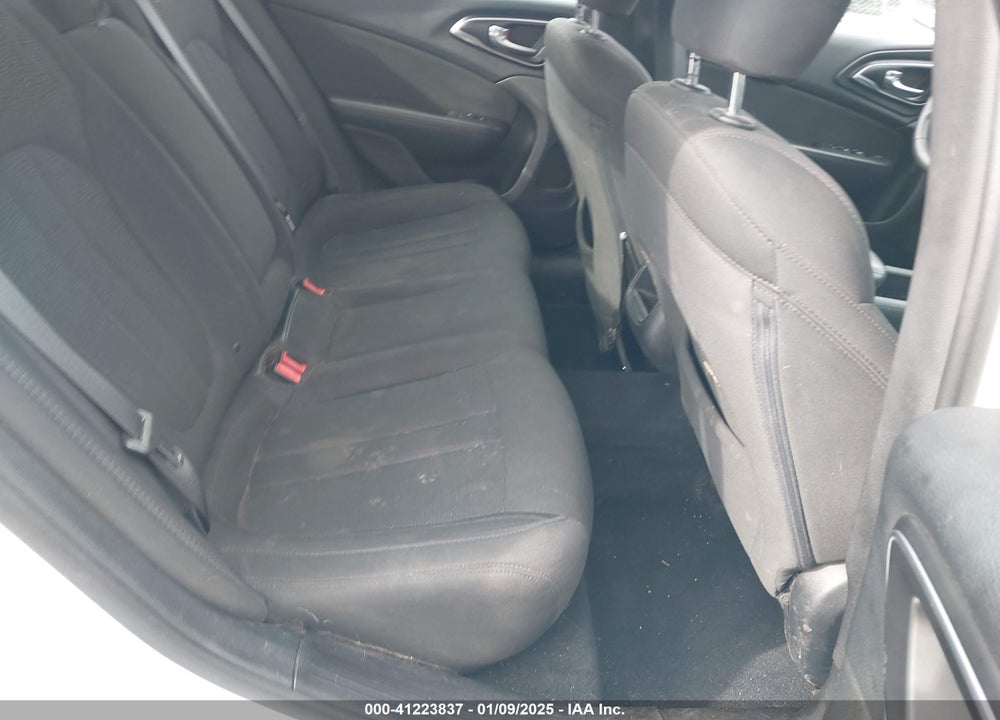 2016 CHRYSLER 200 VIN: 1C3CCCABXGN167019