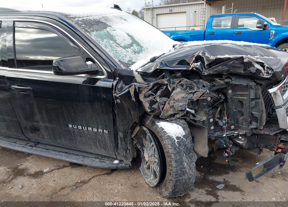 2020 CHEVROLET SUBURBAN 4WD LT VIN: 1GNSKHKC5LR304201
