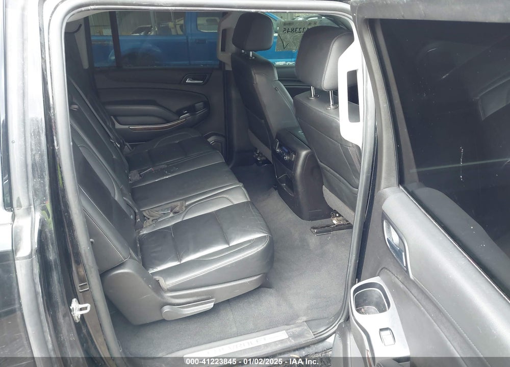 2020 CHEVROLET SUBURBAN 4WD LT VIN: 1GNSKHKC5LR304201