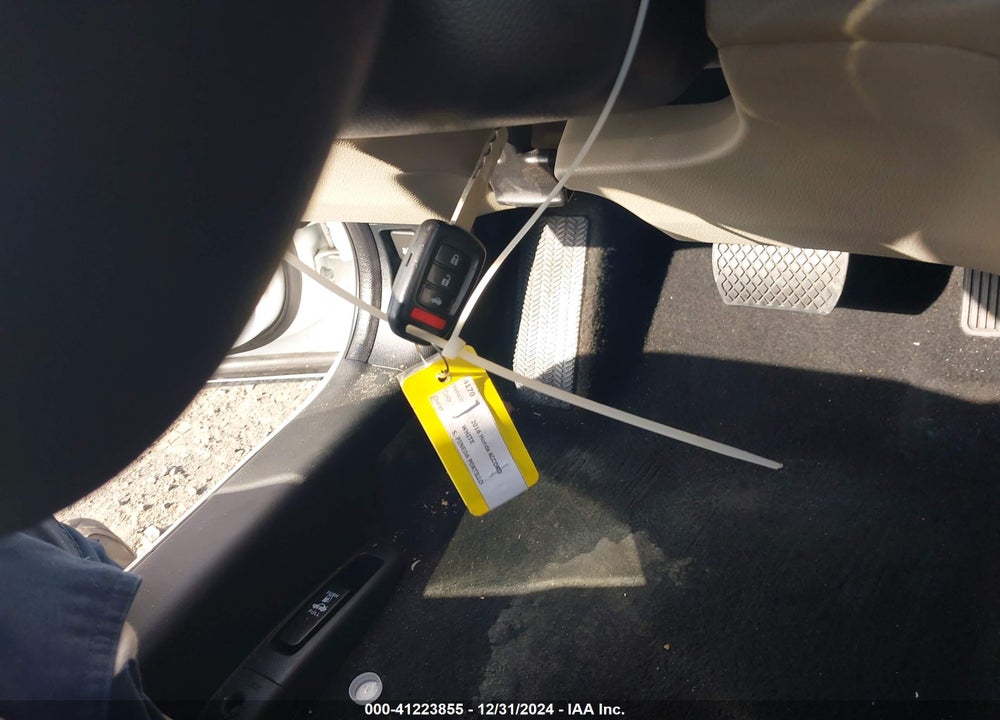 2016 HONDA ACCORD VIN: 1HGCR2F38GA169401