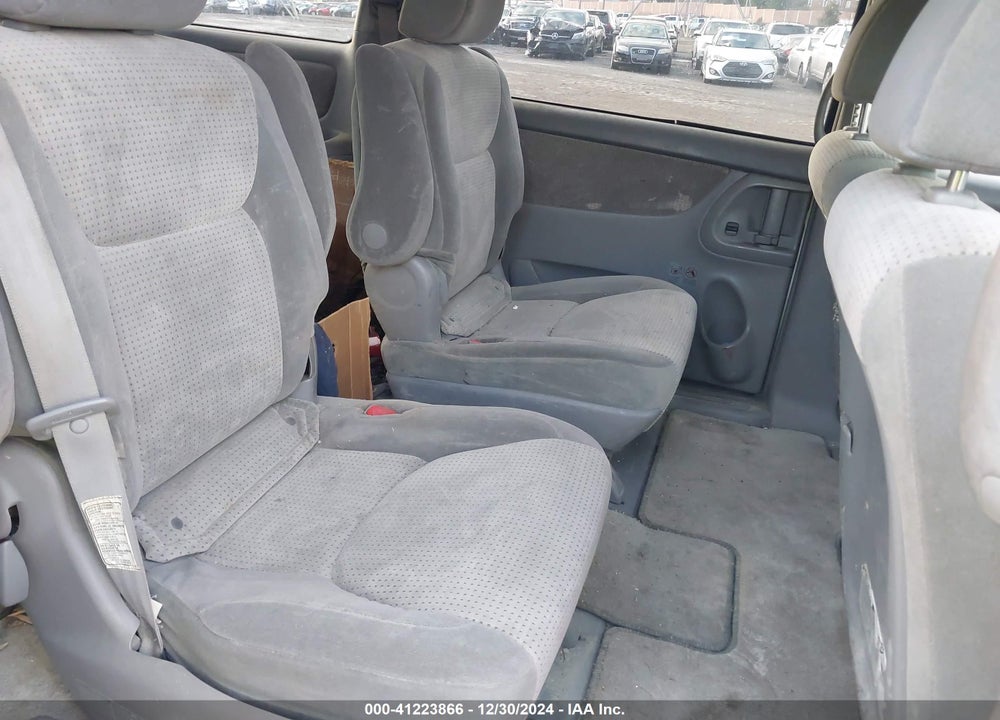 2006 TOYOTA SIENNA LE VIN: 5TDBA23C56S074771