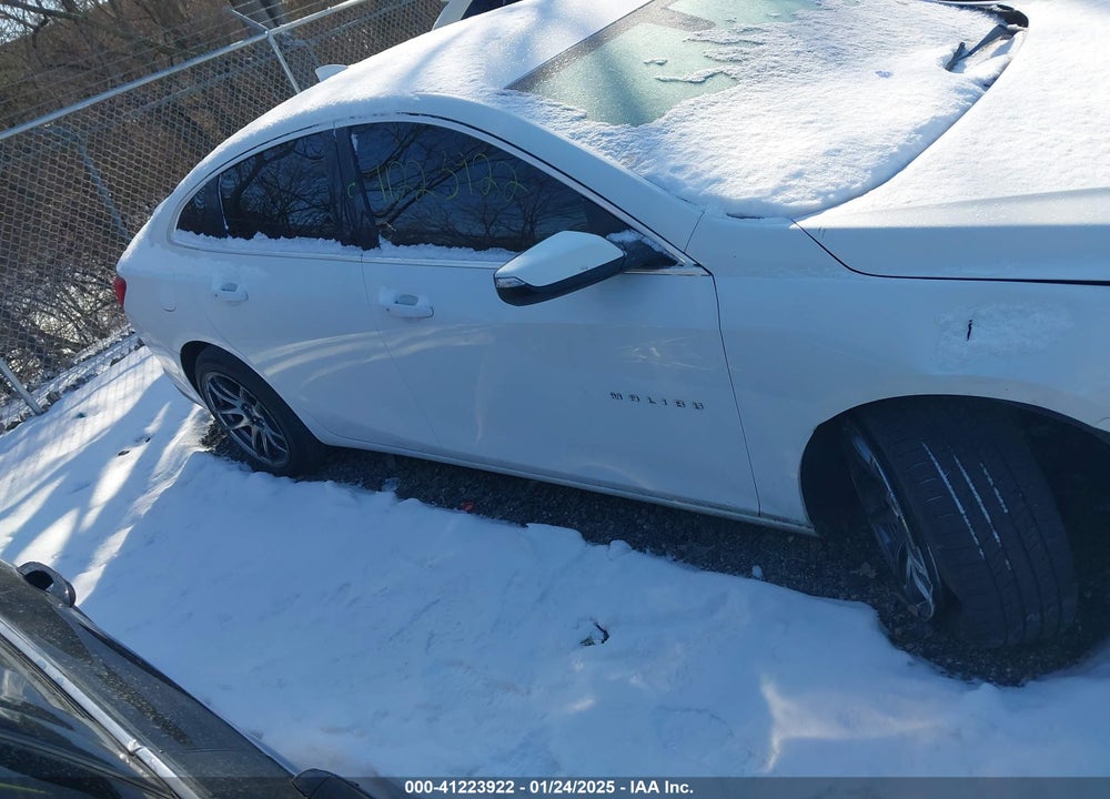 2018 CHEVROLET MALIBU LT VIN: 1G1ZD5ST8JF206769