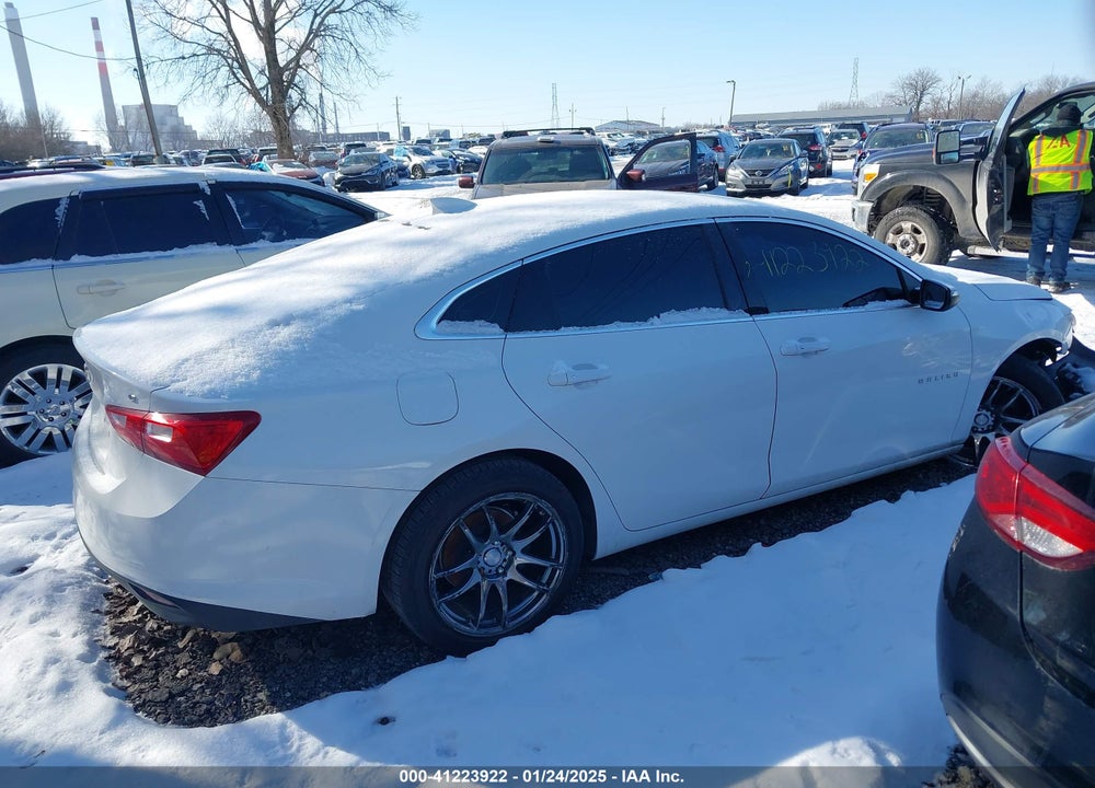 2018 CHEVROLET MALIBU LT VIN: 1G1ZD5ST8JF206769