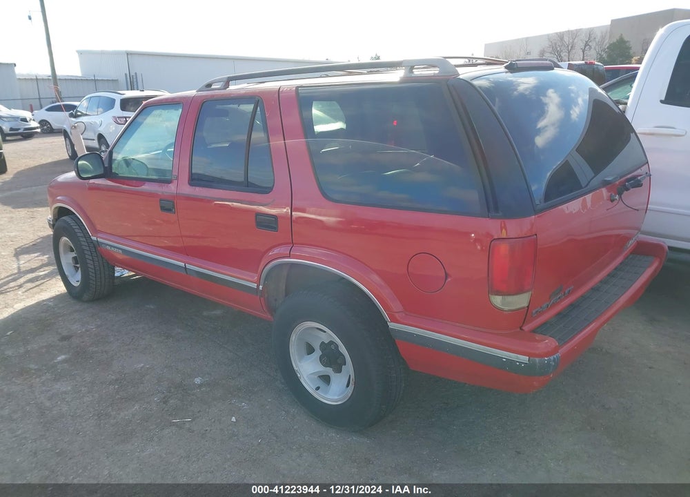 1995 CHEVROLET BLAZER VIN: 1GNDT13W8S2100778
