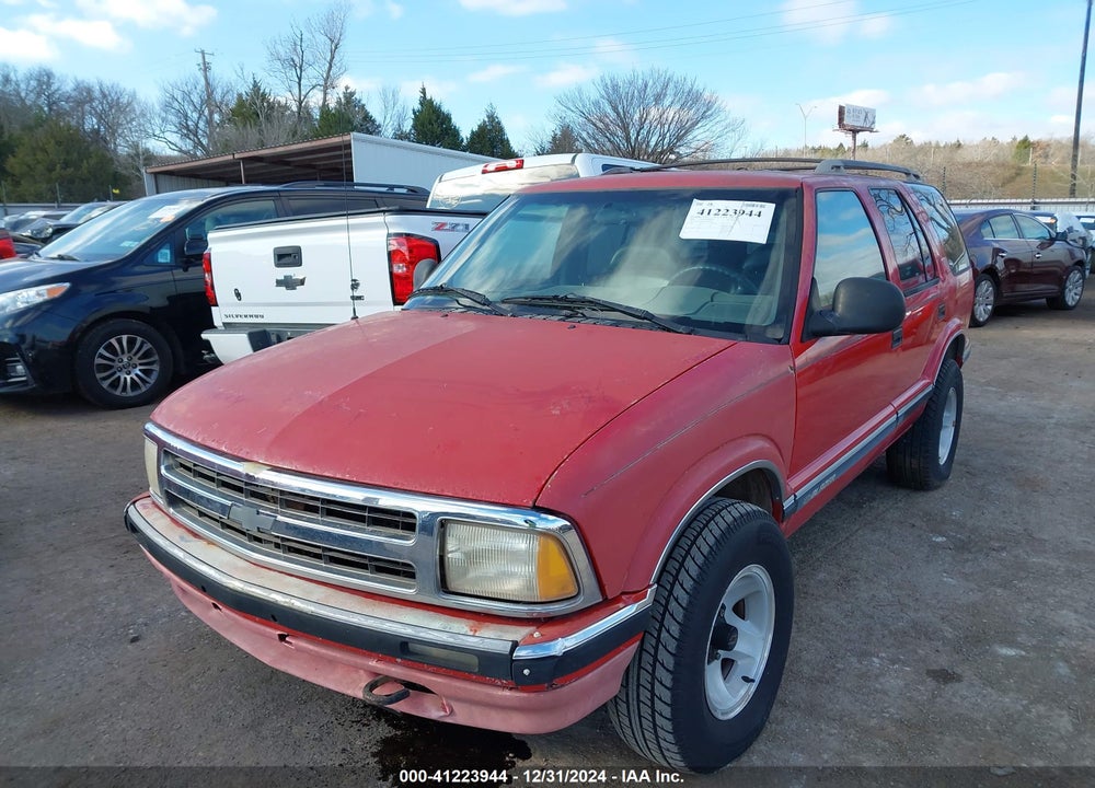 1995 CHEVROLET BLAZER VIN: 1GNDT13W8S2100778