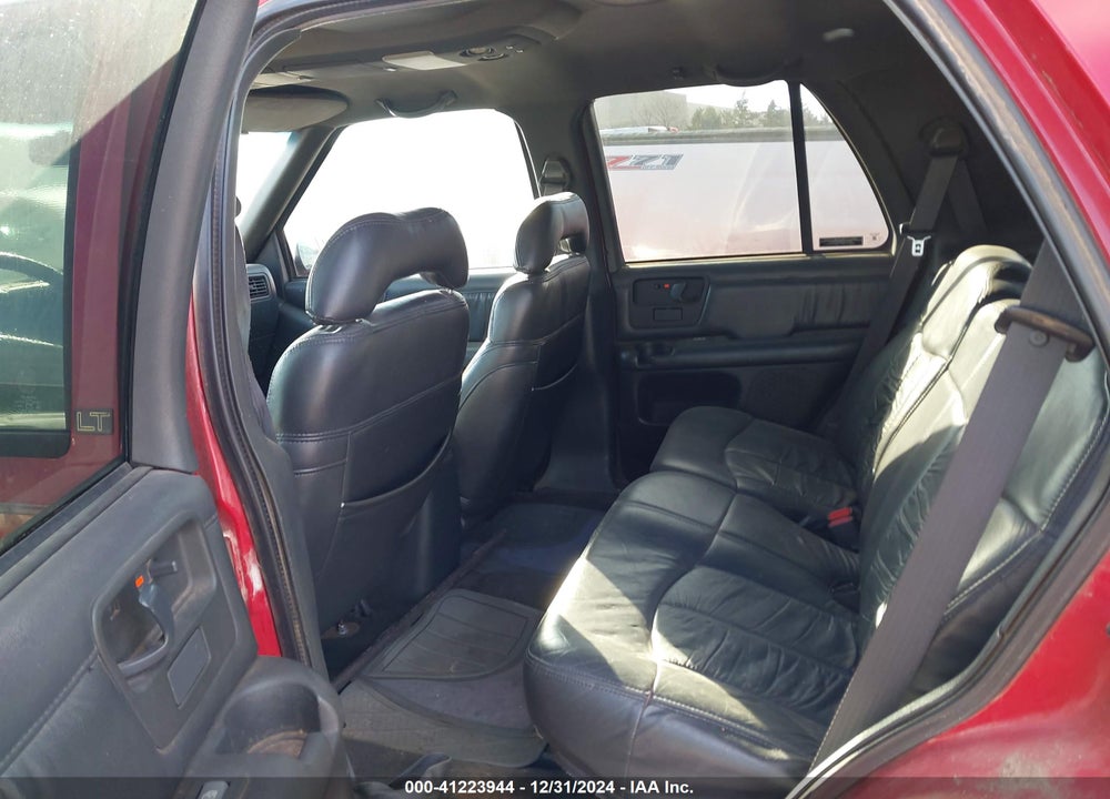 1995 CHEVROLET BLAZER VIN: 1GNDT13W8S2100778