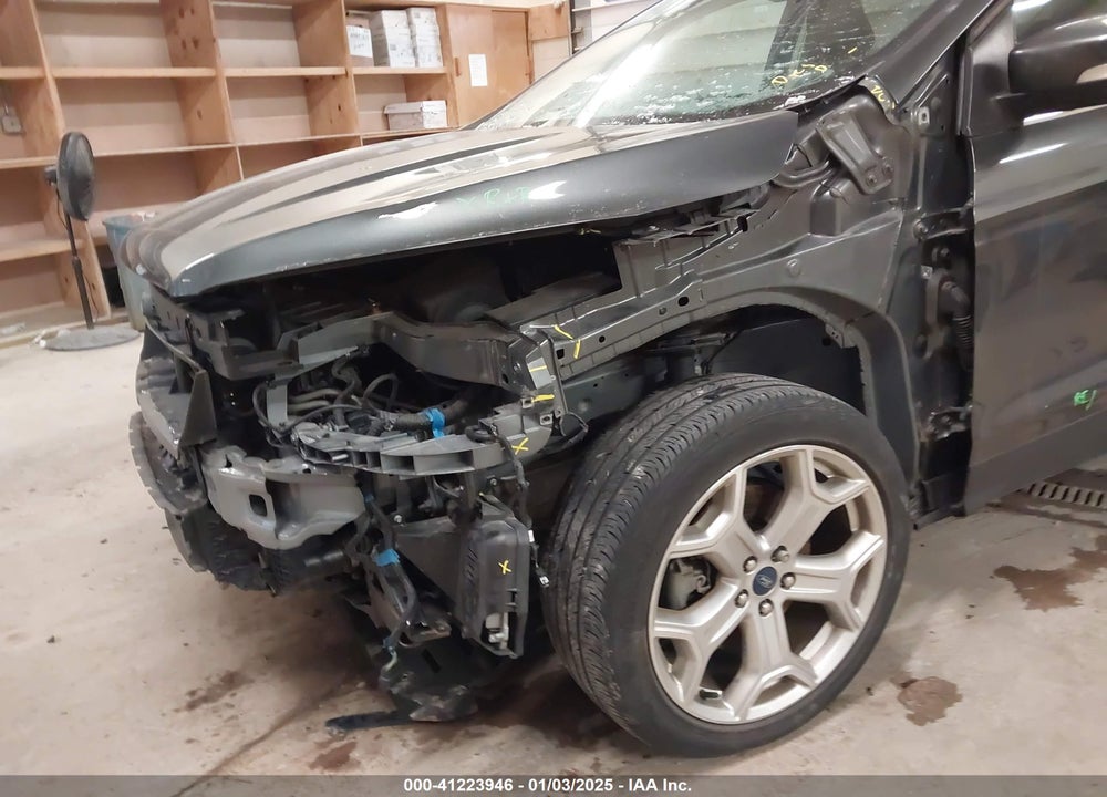 2019 FORD ESCAPE TITANIUM VIN: 1FMCU9J95KUA81779