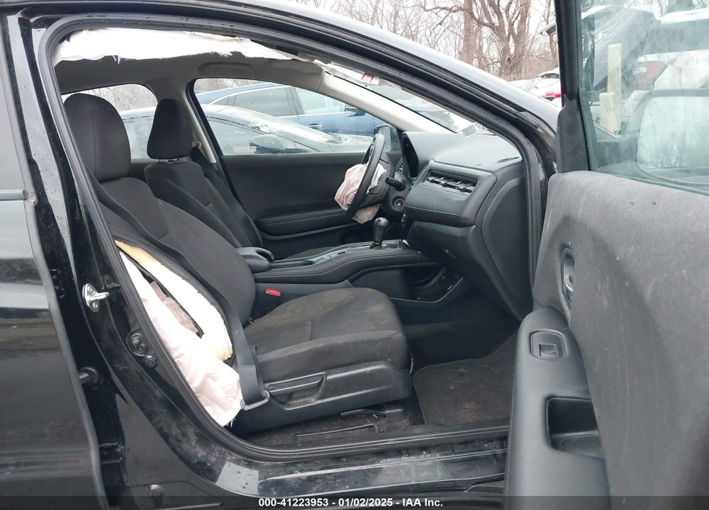 2019 HONDA HR-V LX VIN: 3CZRU6H39KG700220