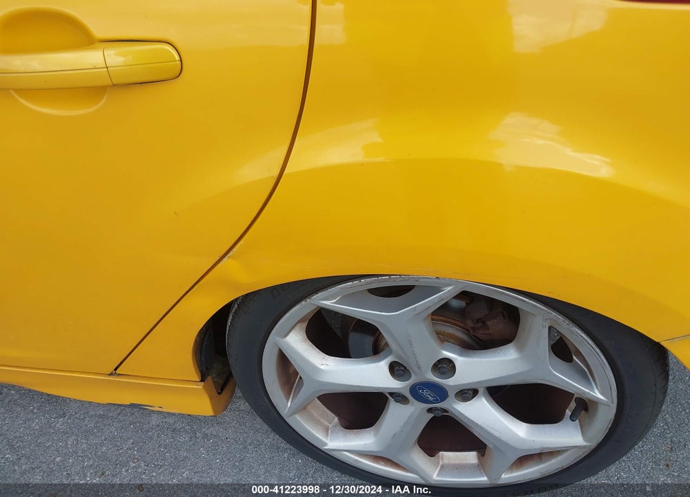 2013 FORD FOCUS ST VIN: 1FADP3L94DL127028