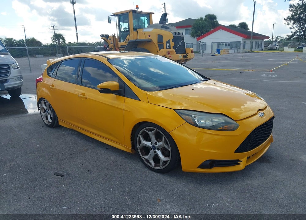 2013 FORD FOCUS ST VIN: 1FADP3L94DL127028