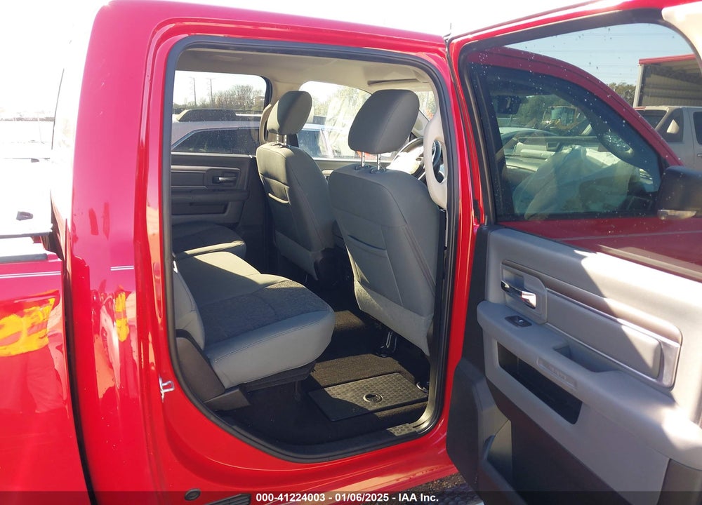 2016 RAM 1500 VIN: 3C6RR6LT6GG292403