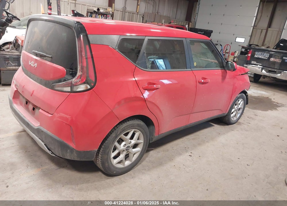 2023 KIA SOUL VIN: KNDJ23AU1P7208469