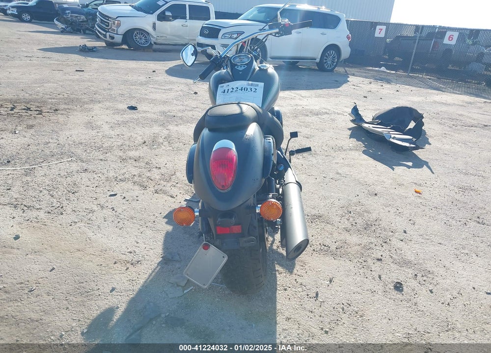 2017 KAWASAKI VN900 C VIN: JKAVN2C11HA068055