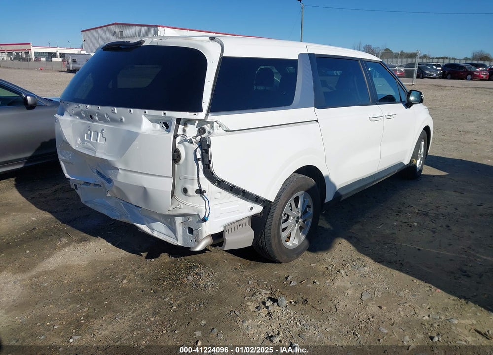 2024 KIA CARNIVAL MPV LX SEAT PACKAGE VIN: KNDNB4H36R6321007