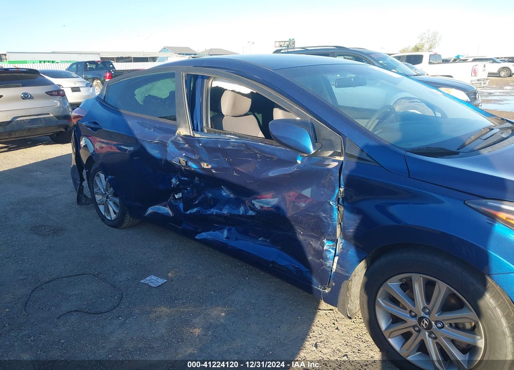 2015 HYUNDAI ELANTRA VIN: 5NPDH4AE5FH628112