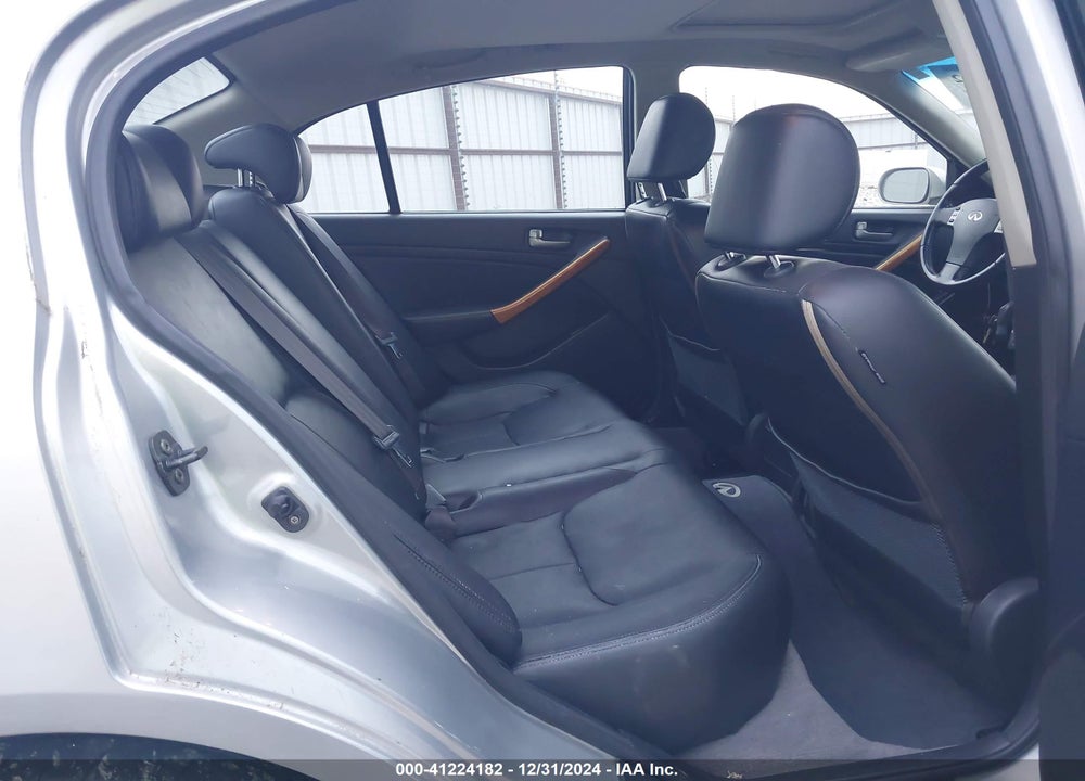 2004 INFINITI G35X VIN: JNKCV51F84M711439