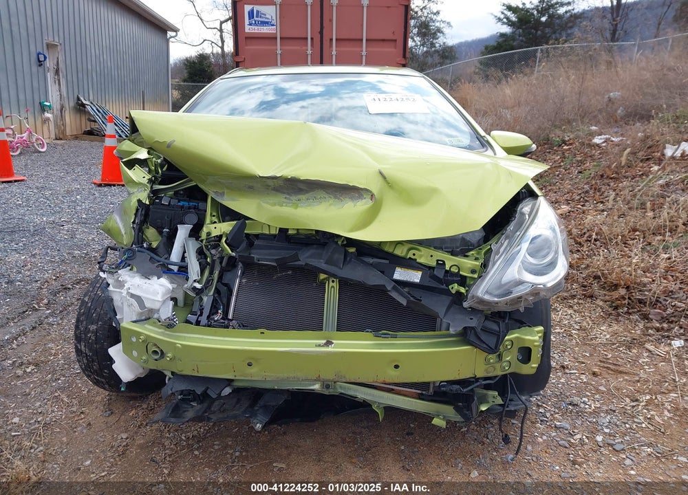 2015 TOYOTA PRIUS C VIN: JTDKDTB38F1114272